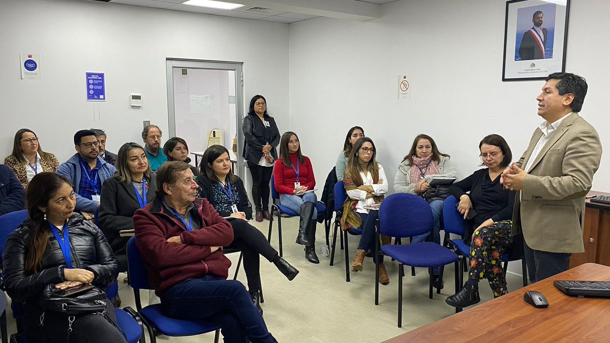 SeremiSalud_IX's tweet photo. 🔸Como #SeremiSalud dimos inicio a 5a versión del curso "Relaciones Interculturales y Salud" para funcionarios y funcionarias
👉 Seremi @andrescuyulsoto lideró 1era sesión destacando importancia de transversalizar relaciones interculturales en todo el quehacer de la institución https://t.co/SOOsOFjuGR