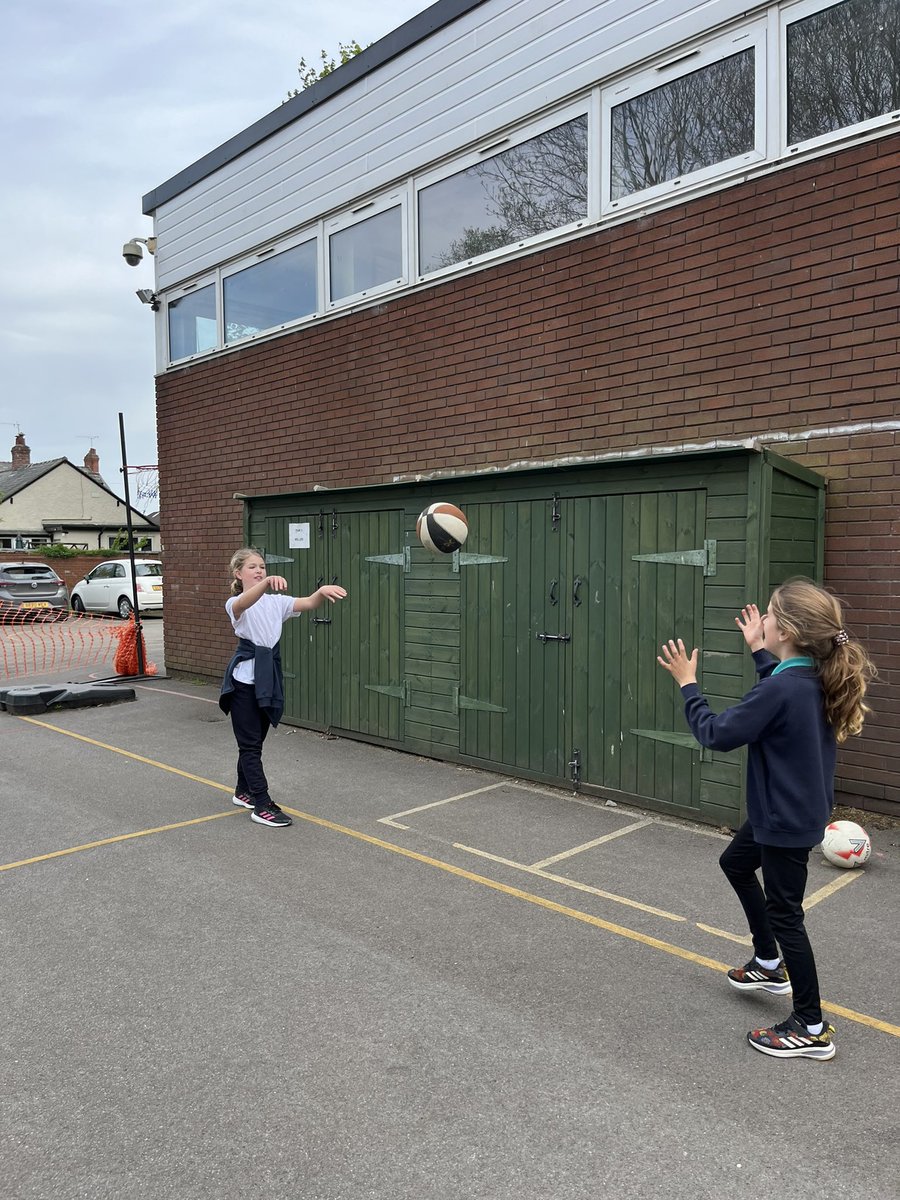 BoughtonHeath's tweet photo. Netball club are practising their defending #marking #chestpass https://t.co/p9dUq4h9Fy