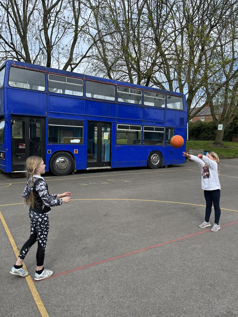 BoughtonHeath's tweet photo. Netball club are practising their defending #marking #chestpass https://t.co/p9dUq4h9Fy