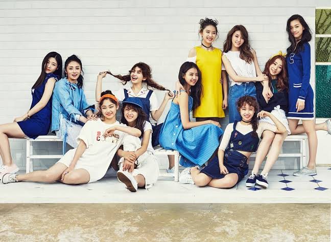 kkimsejeong's tweet photo. Happy 7th anniversary, uri gongjunimdeul! ๐ซถ
#์์ด์ค์์ด #IOI #7YearsWithIOI https://t.co/YIjl6C3hue