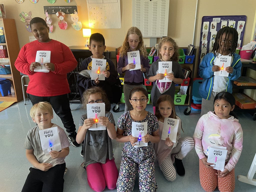 allisonmkurtz's tweet image. We made paper circuits today! May the 4th be with you! #STEM #Clear4Takeoff #papercircuit