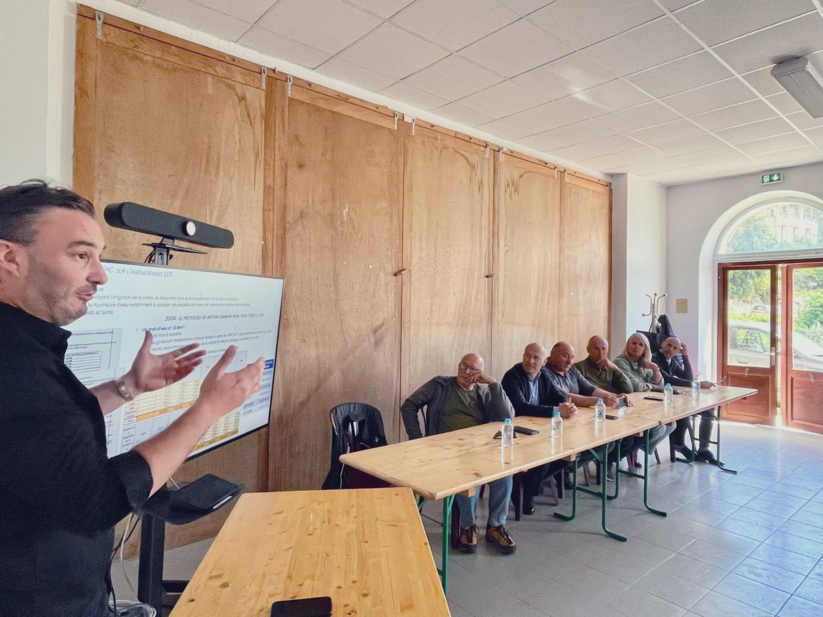 OEHC_'s tweet image. 💠Scontri di i territorii 💠

💦Riunioni in ST Lucia di Tallà cù eletti  è agricultori ⤵️

👉Méthodologie : évaluations des besoins , projections,  transversalité et construction de solutions adaptées , 
👉Irrigation agricole et gestion équitable de la ressource en eau.

#ODARC