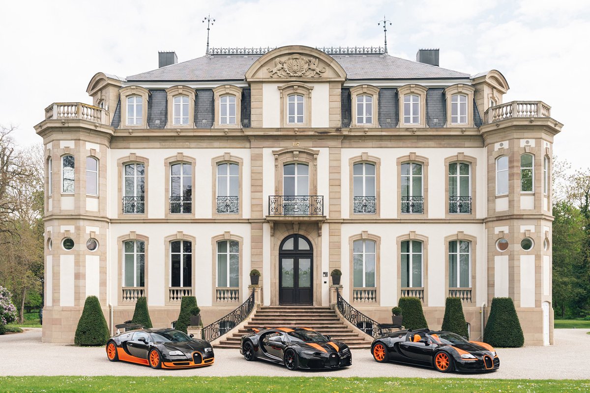 Bugatti's tweet photo. “As a young boy from India I always dreamt of driving a fast car,” said the owner of The Singh Collection. “Now I own the three fastest cars of the world. This shows, you can truly achieve anything if you really want it.”
#BUGATTI #TheSinghCollection
–
https://t.co/mCEE0gi604 https://t.co/dGeUzO3TiV