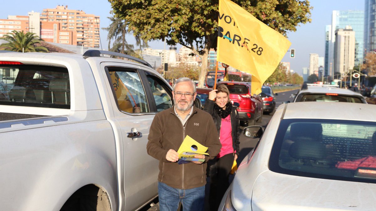 ¡Qué gran desafío! 🙌🏻

Lo dimos todo y vamos por todo, para representarte a ti y tu familia en la redacción de una #nuevaybuenaconstitucion. 

Este domingo, vota E-28 🗳️🇨🇱

#apoyateenbaranda