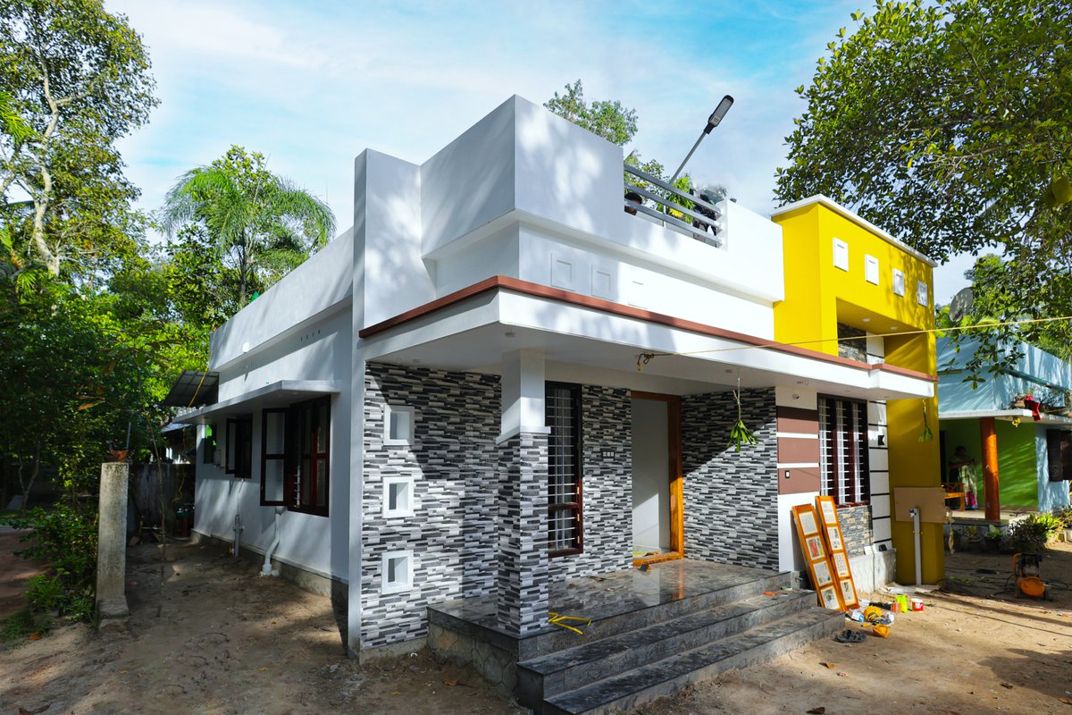 pinarayivijayan's tweet photo. Kerala is making great strides in ending homelessness under the LDF Govt's #LIFEMission. Today, handed over 20,073 new homes and entered into agreement with 41,439 more families. So far 3,42,156 families have benefited. This is the real Kerala Story! https://t.co/XubRZNSZrA