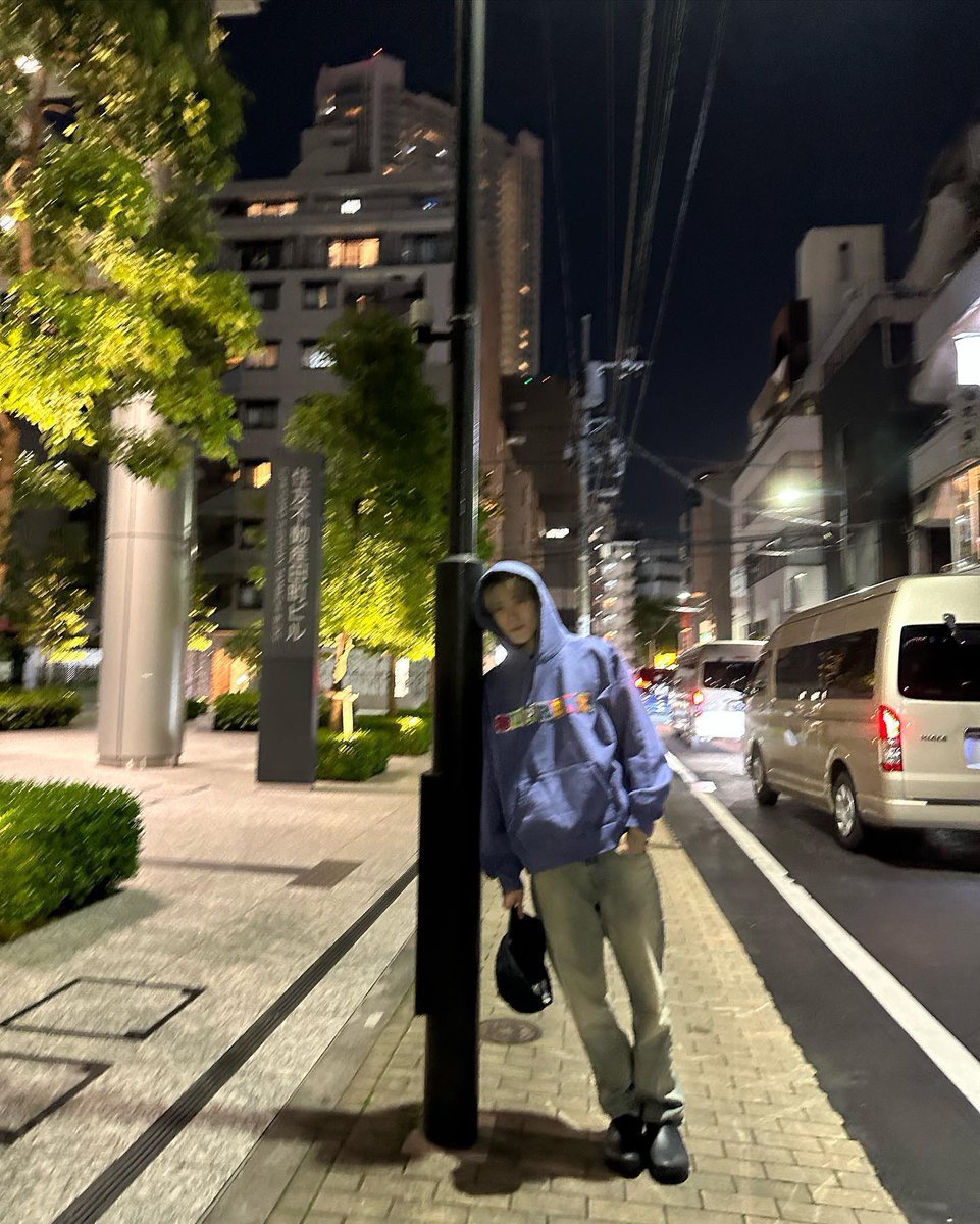 แจฮยอนมาอัพไอจี แคปชั่น blurred only คือเบลอทุกรูป ก็วัยรุ่น gen z อะ