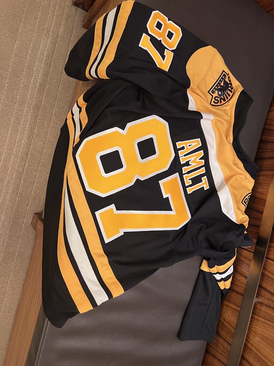 If anyone needs to talk about things that happened on tv last night, grab a picket sign and join me and the writers on the strike line where we will be every day until we get a fair deal.