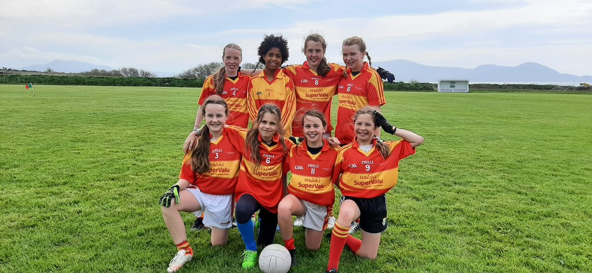 CumannNa's tweet photo. Bua ag Scoil Dar Earca I gcoinne Chathair Dónaill sa chomórtas 2 Oide Chiarraí theas @AllianzIreland @southerngaelsky @MunGAABunscol https://t.co/qAQjGsaX7g