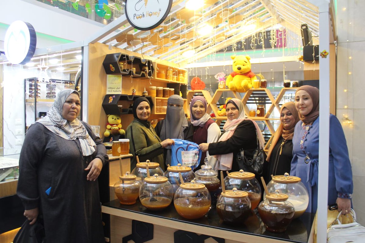 IPnS0AozzJQunYd's tweet photo. لجنة المرأة العاملة في مجلس العمال تُنظم زيارة لعددً من المحال التجارية بمحافظة غزة وتكرم العاملات وذلك بمناسبة يوم العمال العالمي .

#عمالنا_كرامتنا
#يوم_العمال https://t.co/ukRHeT0Kyx