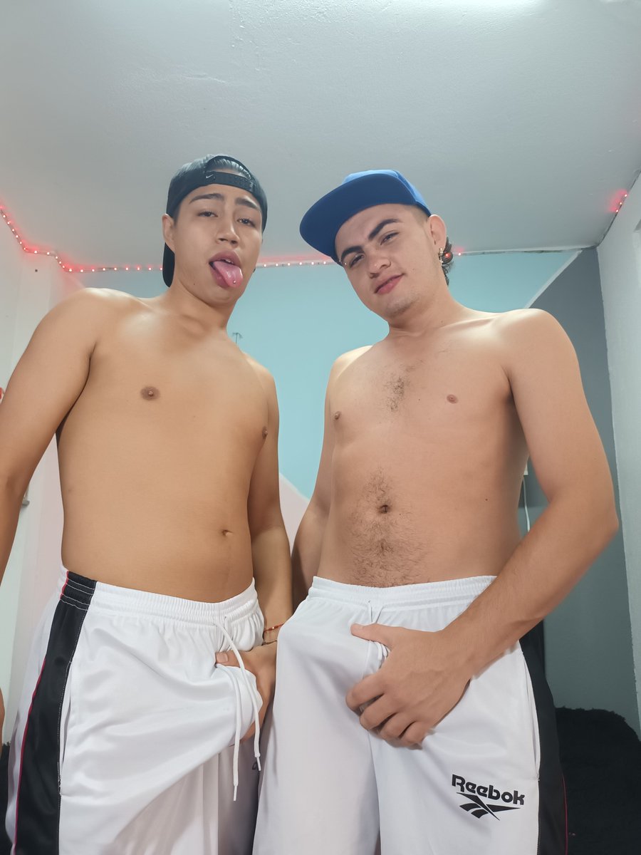 Clyde_Jack01's tweet photo. @Nick_leonxx @hellmikexx 🤤 https://t.co/pfUHFrb6ww