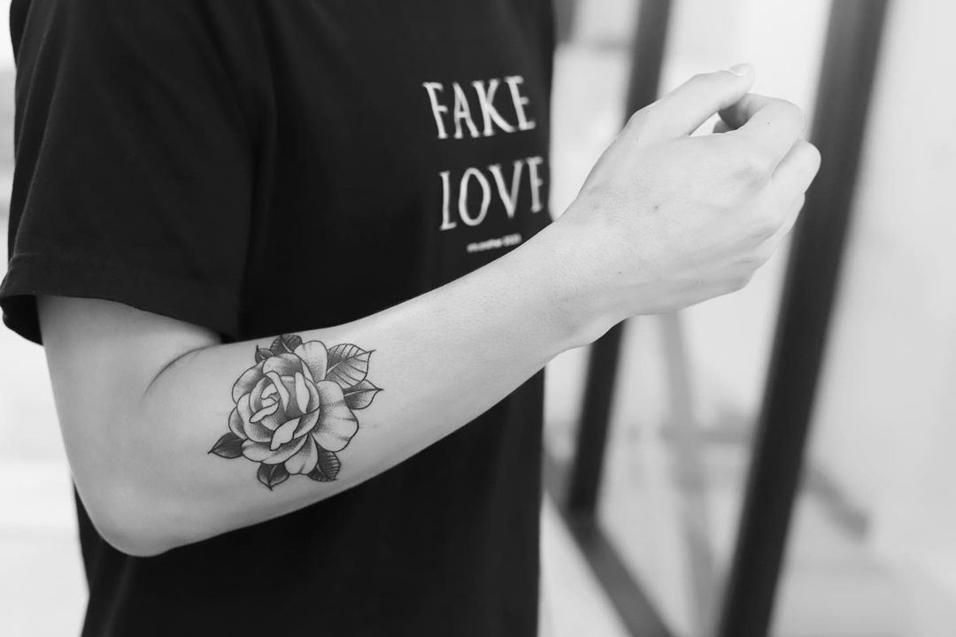 Crooked melody 🎼

Thanks @tae_mrks

#iaintoanother #ia #intoanother #fakelove #seen #LASS #likeasecretseen