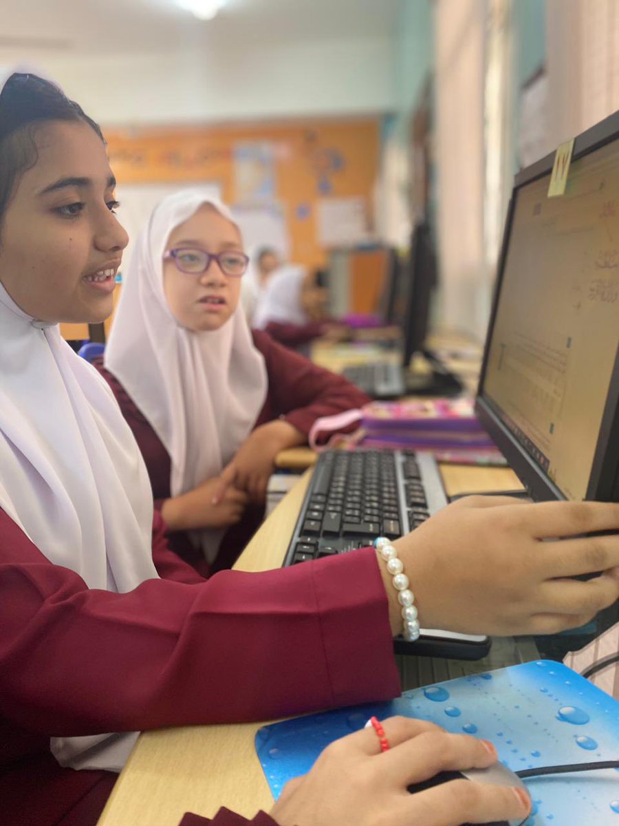 leemaschool21's tweet image. قامت معلمة المجال الثاني الاستاذة فاطمة بنت علي بن هلال الشحية بتدريب طلبة الصف الرابع الأساسي اليوم الخميس ٤ مايو ٢٠٢٣م على اختبارات الكترونية في الدراسة الدولية للرياضيات والعلوم Timss
#لأجلك_عمان_مستعدون
#الدراسات_الدولية_الإختبارات_الوطنية
#Timss