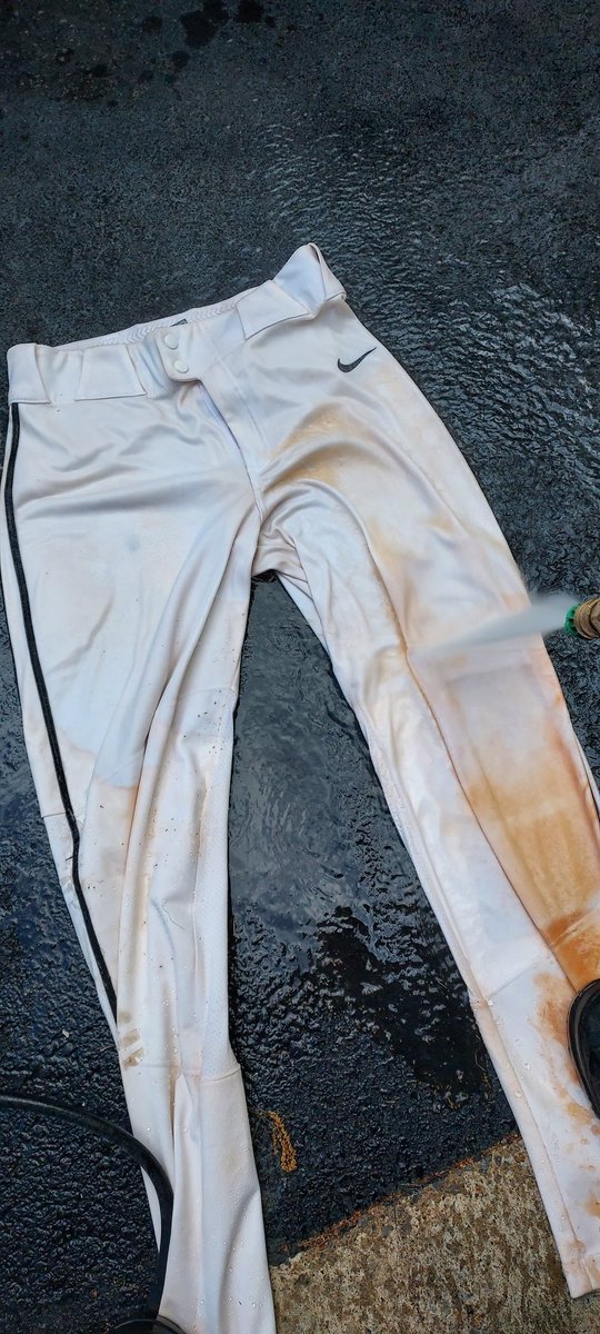 Crawford0305's tweet photo. The last washing for these pants. @NateCrawford8 #SPT https://t.co/0U6x3YyVNh