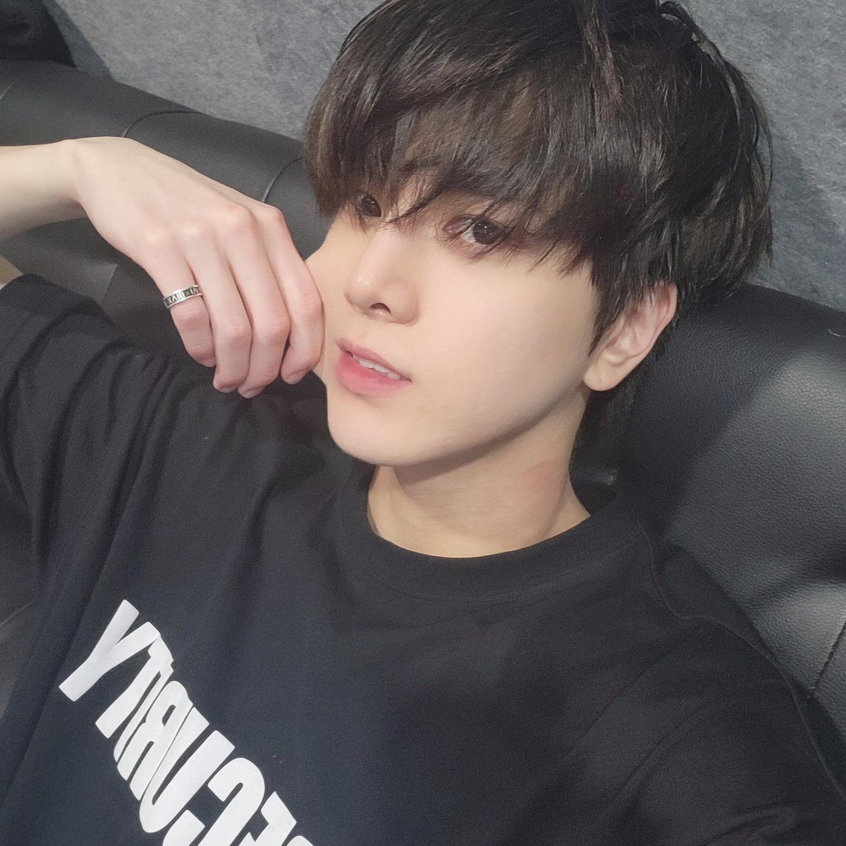 N년전 오늘의 영훈 tweet media