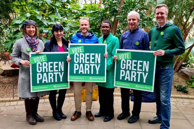 🗳️ It's voting day today! 🗳️ 🌱 Remember to #VoteGreen and to bring your ID❗ We're so proud to have so many great candidates standing for @TheGreenParty in #Sheffield today 🎉 Here is some info about them 🧵 #GetGreensElected
