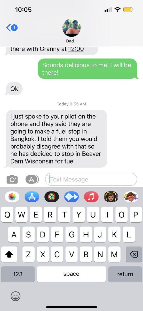 imeanhell0's tweet image. The latest from my dipshit father 🤣