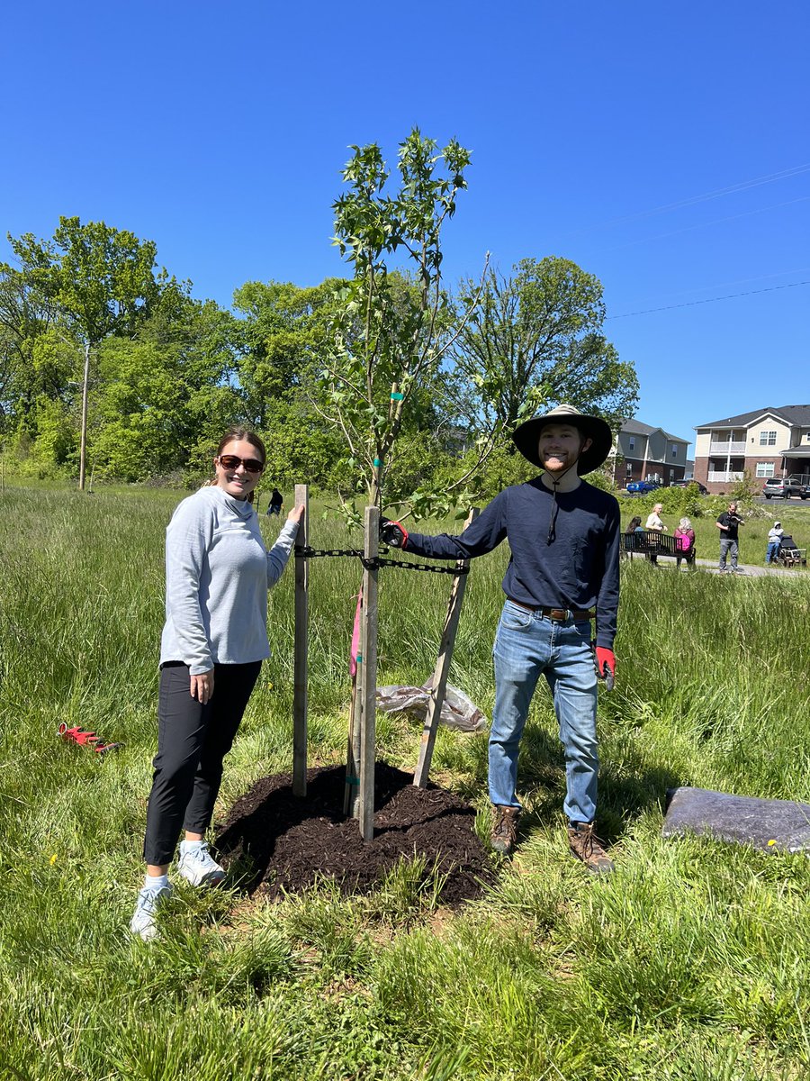 jc_parcc's tweet photo. Some of our team got to go to a tree planting event hosted by ReTree BG. We helped plant 20 trees in the Jennings Creek greenway area. https://t.co/XMkskqPV02