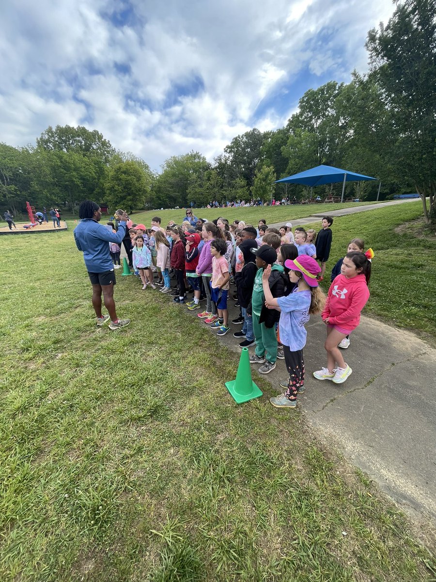 Sydney Lewis tweet media