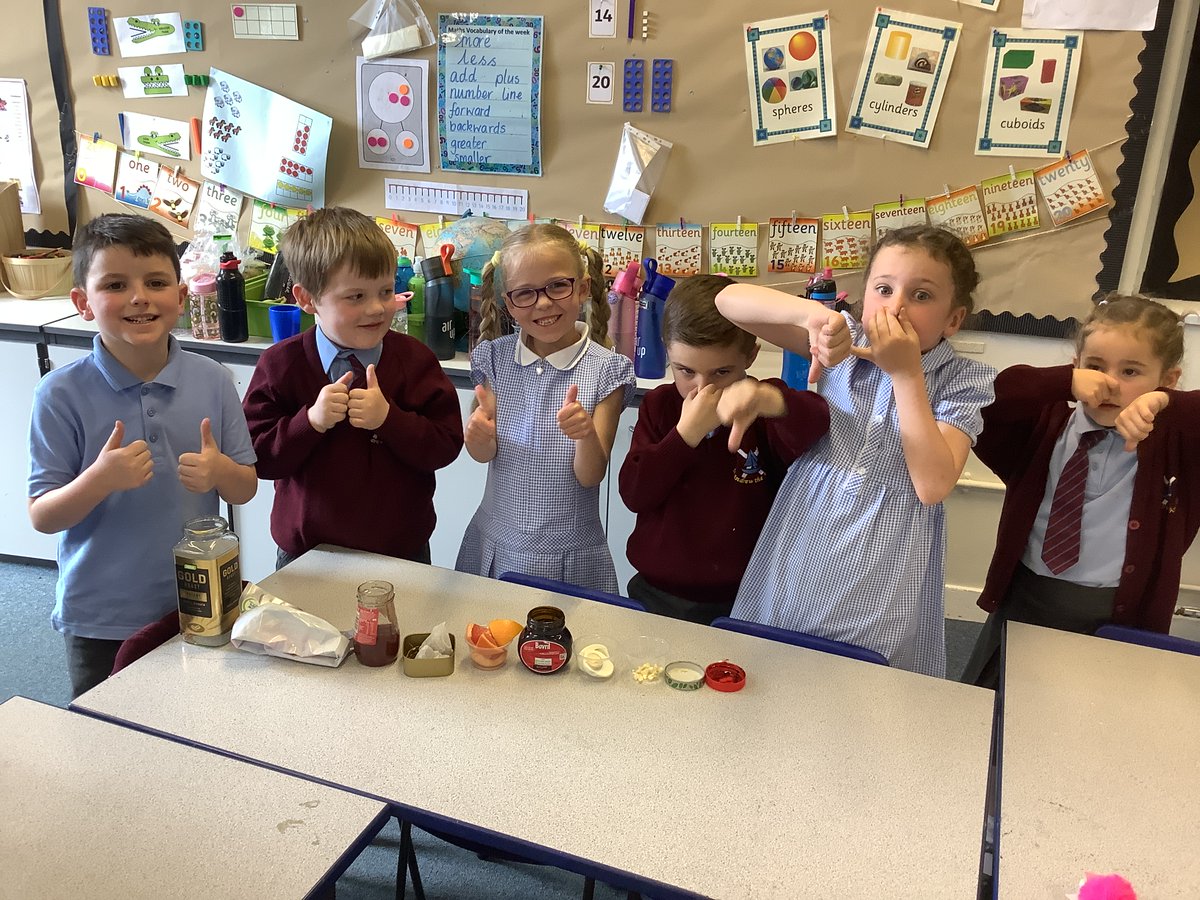 St_Andrew_Apost's tweet photo. Mixed reviews from Year 1 when investigating their sense of smell. #SuccessfulSATA #SATAScience https://t.co/7pYqdR3ngv