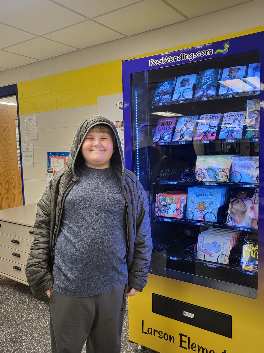 hmjensen31's tweet photo. The #larson455 book vending machine is up and running!! Our first reader could hardly wait for the shiny token so they could choose The One and Only Ivan @kaaauthor @MrSchuReads made sure to check to see if the back had Ivan's autograph to you and they were excited to see it! https://t.co/ehwmo4vqOg