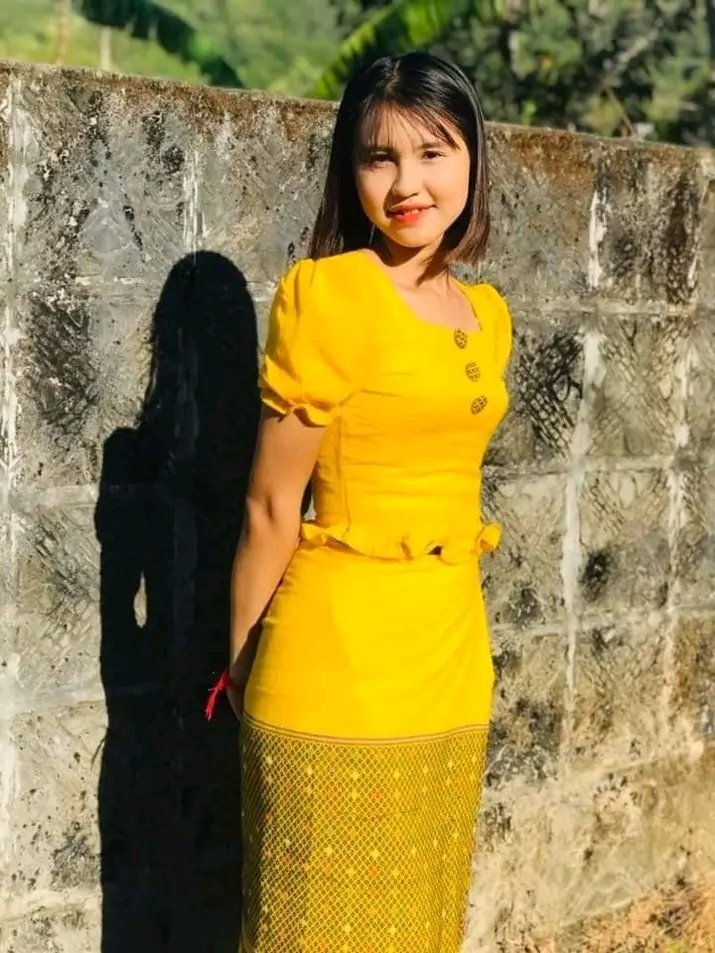 Merry15619570's tweet photo. ef ပိနေပြီး 😅 https://t.co/ItHWHy0dQJ