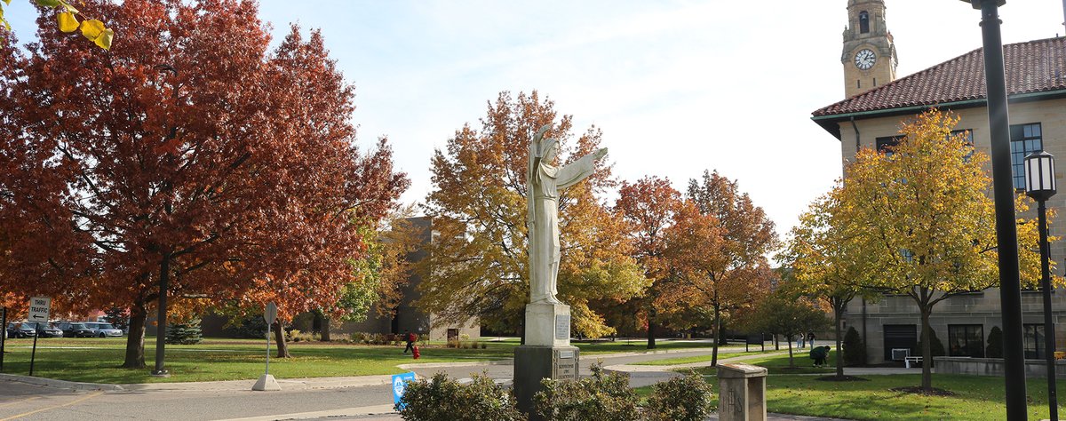 MICUMichigan's tweet photo. @UDMercy  graduate programs in Engineering, Business, Law, Health Professions and Liberal Arts &amp; Education were once again ranked among the top in the nation in the 2023-24 U.S. News &amp; World Report’s ‘Best Colleges’ edition. @MalloryMcMorrow @ShriThanedar 
https://t.co/EMflgUuEqp https://t.co/LNwy9xqV6n