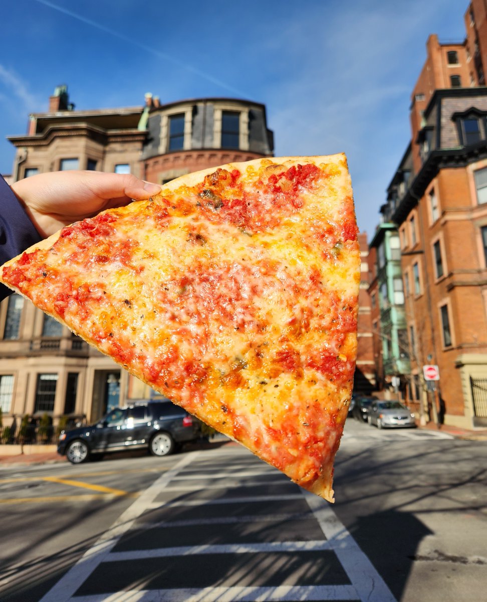 🍕🧀 The secret to a perfect trip to Boston? A slice (or two) of Upper Crust pizza. 

#UpperCrustPizza #BostonPizza #PizzaLovers #PizzaTime #CheesePizza #Bostonpizza #BostonFoodie'