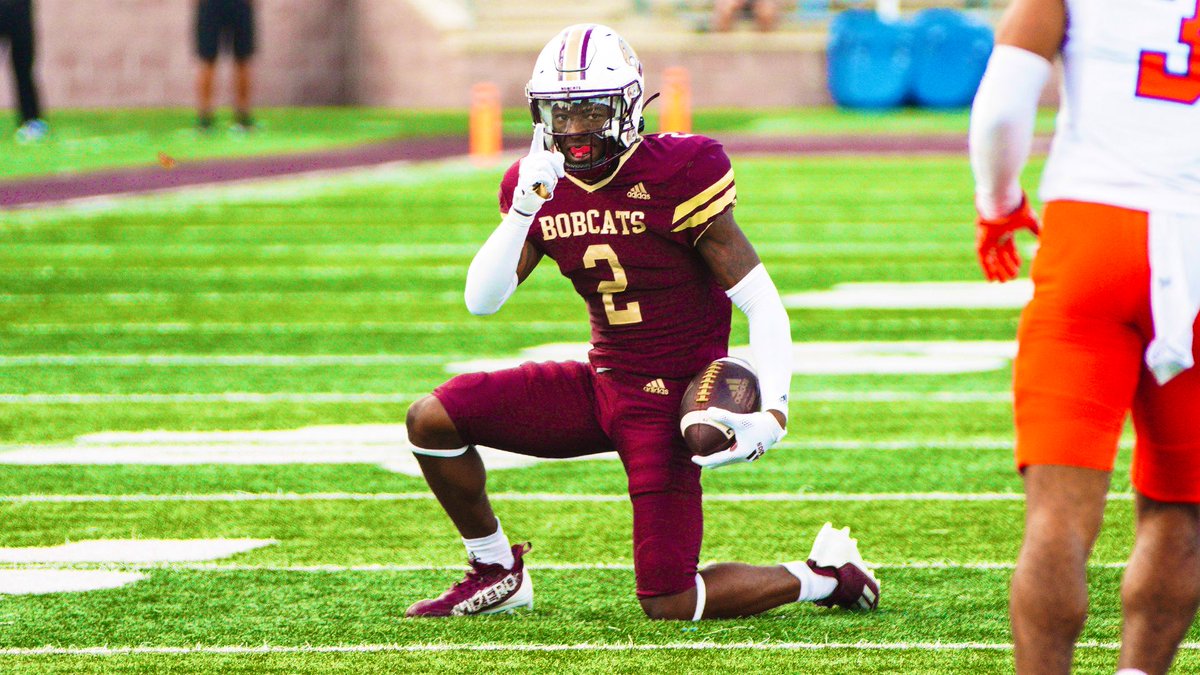 deedee_crowe's tweet photo. Blessed to receive an offer from the University of Texas State

@B_Lew_95 
@CoachNine7
 @CoachButler5
 @CoachLoveTx1
@BERKNERFOOTBALL https://t.co/ZXNi59PEs1