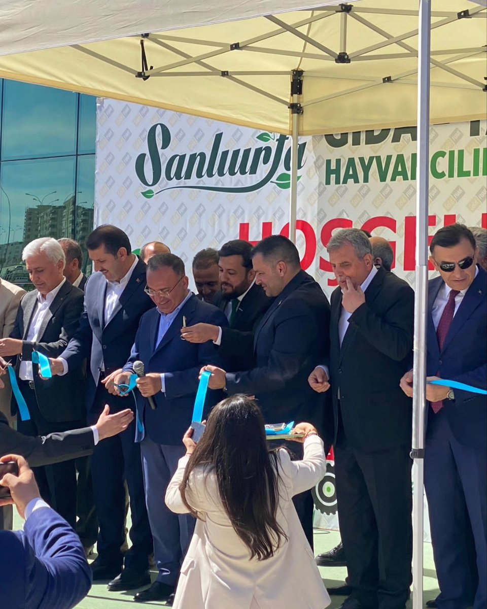 AbdurrezzakDemr's tweet photo. Gıda Tarım Hayvancılık Fuarımızın Açılışını  Adalet Bakanımız Sayın Bekir Bozdağ, Sayın Valimiz, Büyükşehir Belediye Başkanımız Ve Kıymetli Protokol İle Beraber Gerçekleştirdik...
@UrfaValiligi @valisalihayhan 
@zabeyazgul 
@goldfuar 
@ASKON @bybekirbozdag https://t.co/3OW9uMi3Fj