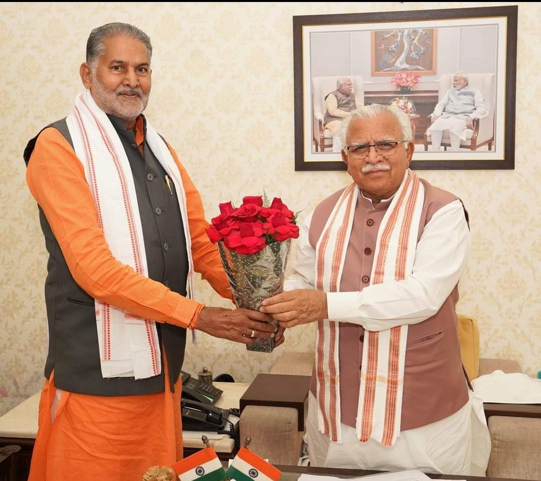 rbsharmabjp's tweet photo. सादगी, अनुशासन के प्रतिक प्रदेश के कर्मठ मुख्यमंत्री श्री @mlkhattar  जी को जन्मदिन पर हार्दिक शुभकामनायें।

आप स्वस्थ और दीर्घायु रहें, ईश्वर से यही कामना करता हूं। https://t.co/mfmlg2rOKC