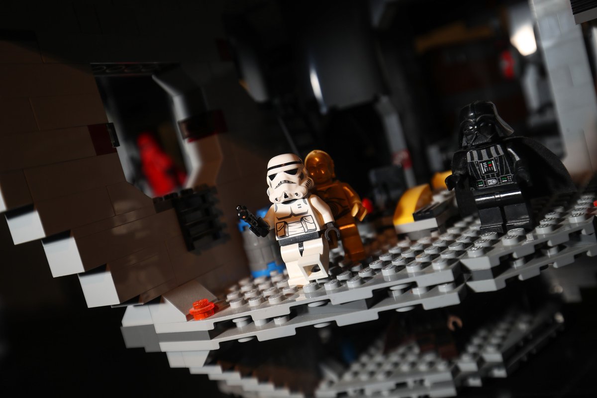 Bricklive_Group's tweet photo. May the force be with you! 🌟⚔️🌠

#BRICKLIVE #StarWarsDay #MayTheFourthBeWithYou #familyfun #kidsactivities #StarWarsBuilds #StarWars #MayTheForthBeWithYou https://t.co/FaljmYNWaC