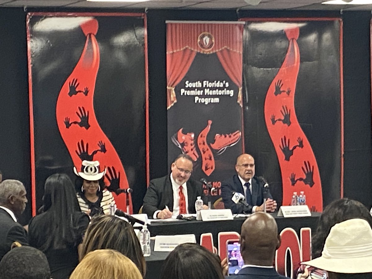 Joan Murray (@joanmurraycbs4) on Twitter photo US Secretary of Ed Cardona at skyway elementary with congresswoman Wilson and miami dade superintendent <a href="/CBSMiami/">CBS News Miami</a> US Secretary of Ed Cardona at skyway elementary with congresswoman Wilson and miami dade superintendent <a href="/CBSMiami/">CBS News Miami</a>