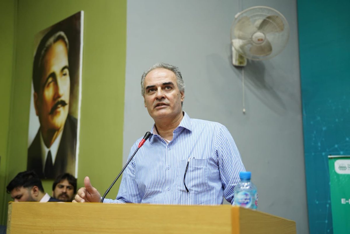 SECYASP's tweet photo. Youth Affairs and Sports Department Punjab &amp; @PITB_Official organized E-Rozgar Youth Tech Meet-up at Nishtar Park Sports Complex E-Library Lahore. @erozgaar is a wonderful initiative empowering our Youth with Technical and digital skills. 
@CS_Punjab https://t.co/x9I9E6TR7J