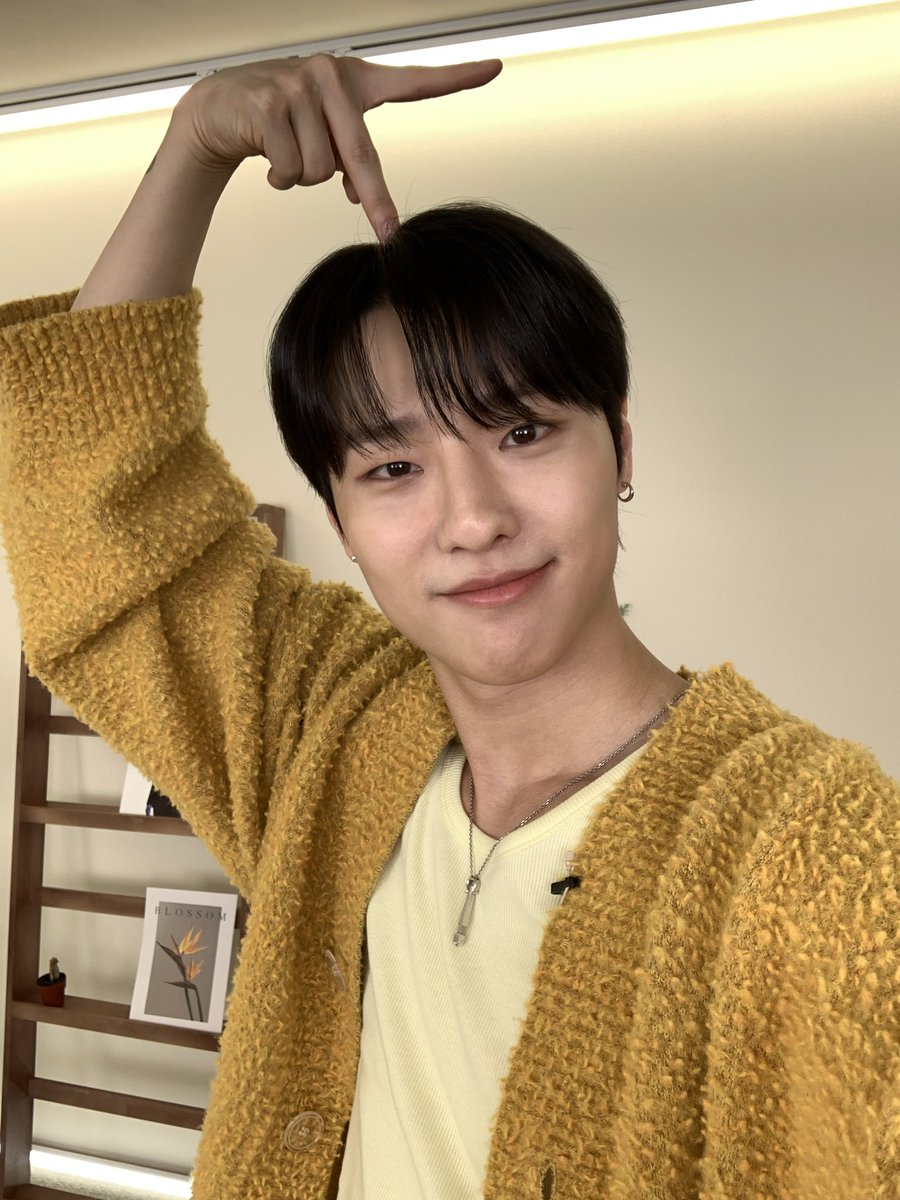 _chowoodz's tweet photo. 무즈🧡💙 나와 함께 긴 여정을 함께 해줘서 너무너무 고마워요❤️ 앞으로도 건강하고 행복하게 재밌는 일 많이 많이 만들어요🤓 언제 어디서나 나의 편이 되어주는 무즈 많이 사랑해요❤️ https://t.co/QL5dT2WNQN