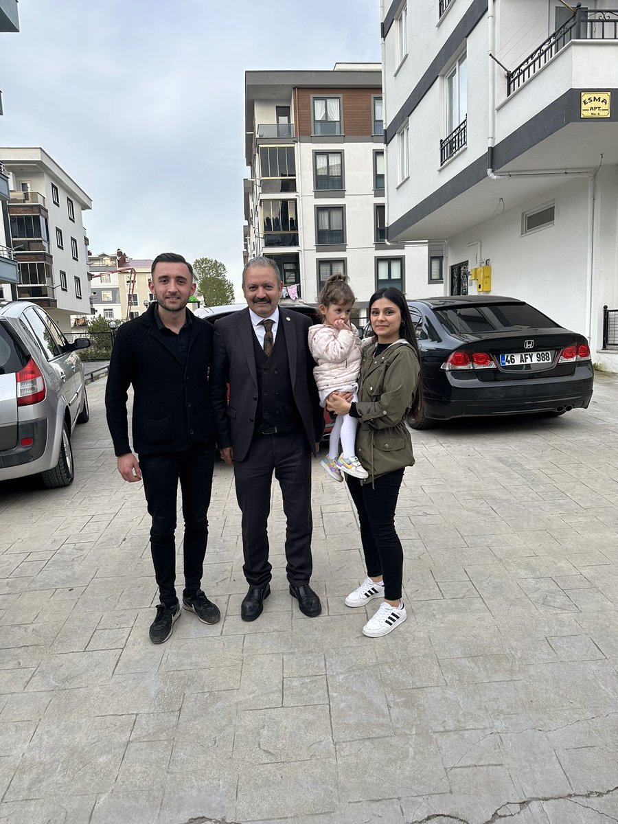 Biz büyük bir Aileyiz
Ordu’da yiğitlerimle beraberdik
Yiğitlerimin tüm camiaya selamları var
Sırada Samsun var