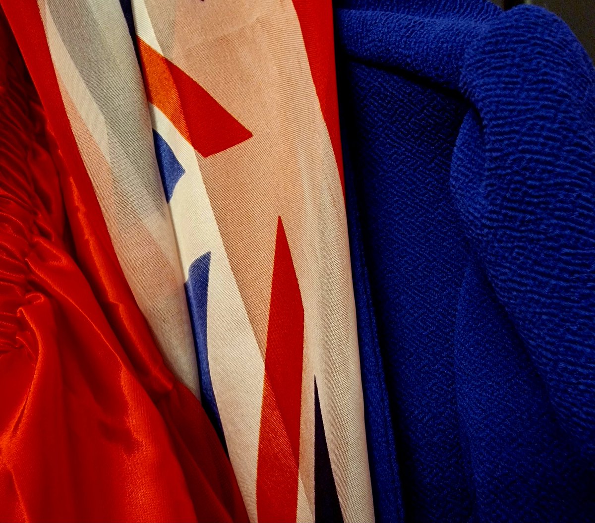 MrsBonnieSteel's tweet photo. Outfit ready for the #Coronation #celebrations in @PockPrep tomorrow 👑 Red ✔️ White ✔️ Blue ✔️ Extra sparkle at the ready #SteelStyle courtesy of @bowelbabe What better #BritishTheme inspiration than a #Dame 🇬🇧 #RebelliousHope 🧡 https://t.co/dAzJtumuUE