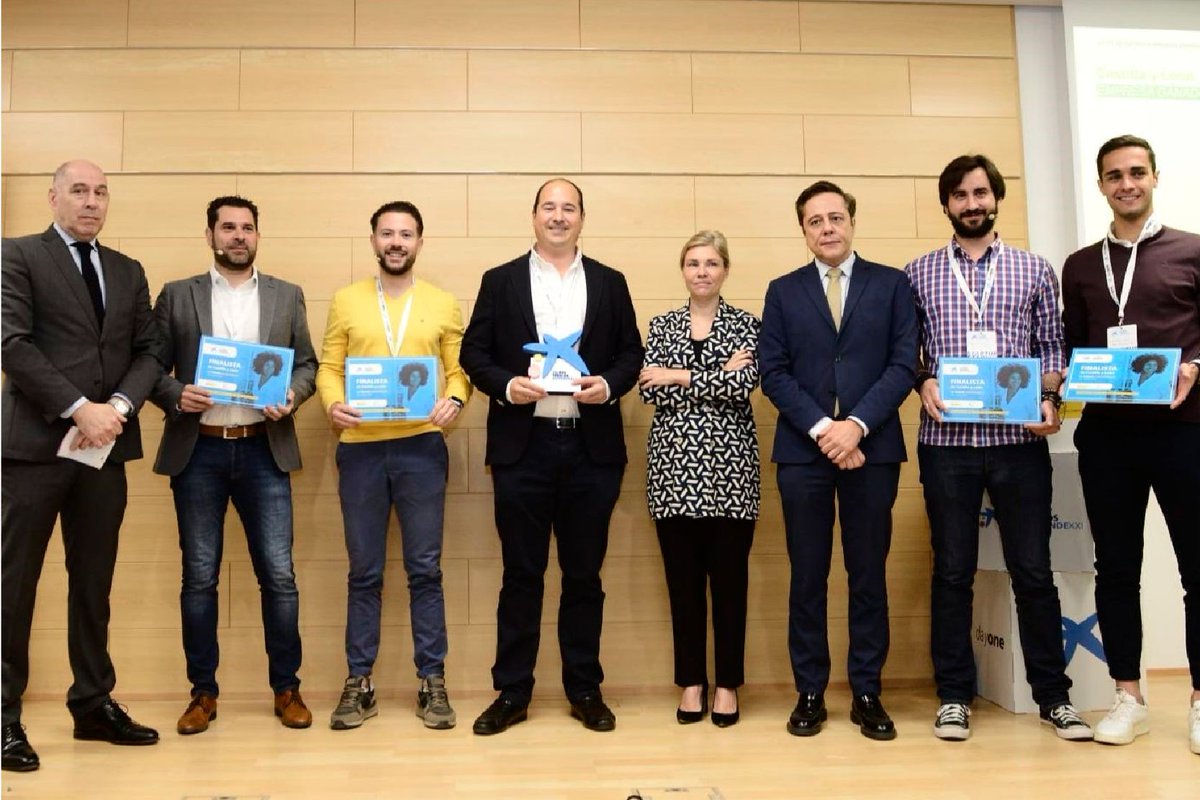cyleconomica's tweet photo. #Rooteco, reconocida como la #startup más innovadora de #CastillayLeón https://t.co/ahJCq31xpy @EmprendeXXI_ @caixabank @enisa @jcyl
#PremiosEmprendeXXI @bmartinsanz https://t.co/Ry5BLpHwzB