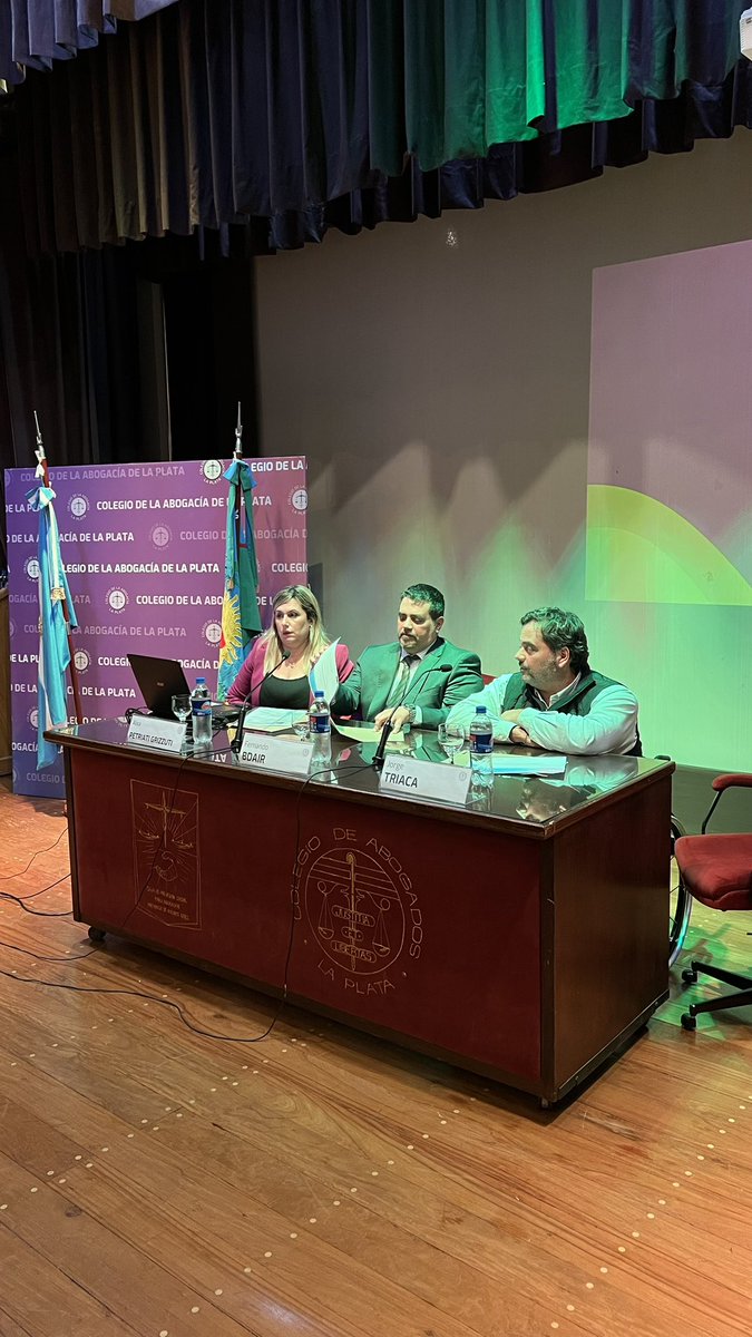 Hoy dialogamos sobre los desafíos de la modernización laboral en FEMAPE y en el Colegio de Abogados de la Ciudad de la Plata.
Tenemos que afrontar los cambios que nos presenta el mundo del trabajo y los abordemos con una mirada integral.
