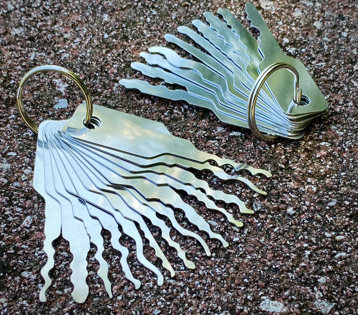 SouthOrdPicks's tweet photo. ✨Our SouthOrd Jigglers can be a helpful addition to locksmithing kits. These tryout keys, available for both automobile locks and pin tumbler locks, can be a great alternative to traditional lock picking and entry methods.✨ #southord #locksmithtools #tryoutkeys #jiggleit https://t.co/94ibZmBGDE