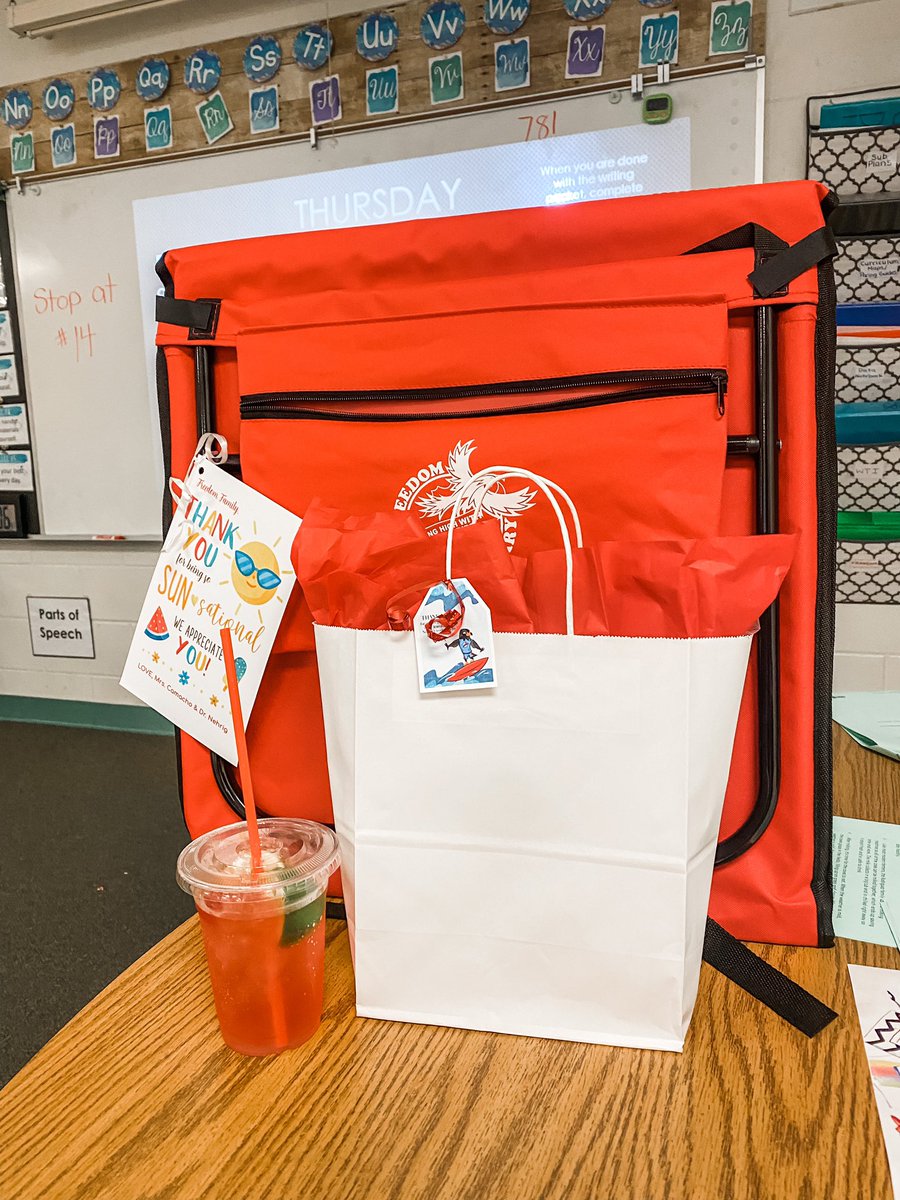 ashlea_hardock's tweet photo. Thankful to be a teacher @freedomvolusia ❤️ Thank you @drnehrig , @Widalis_Camacho , and @freedom_pta ☀️ https://t.co/NVHMig0epv