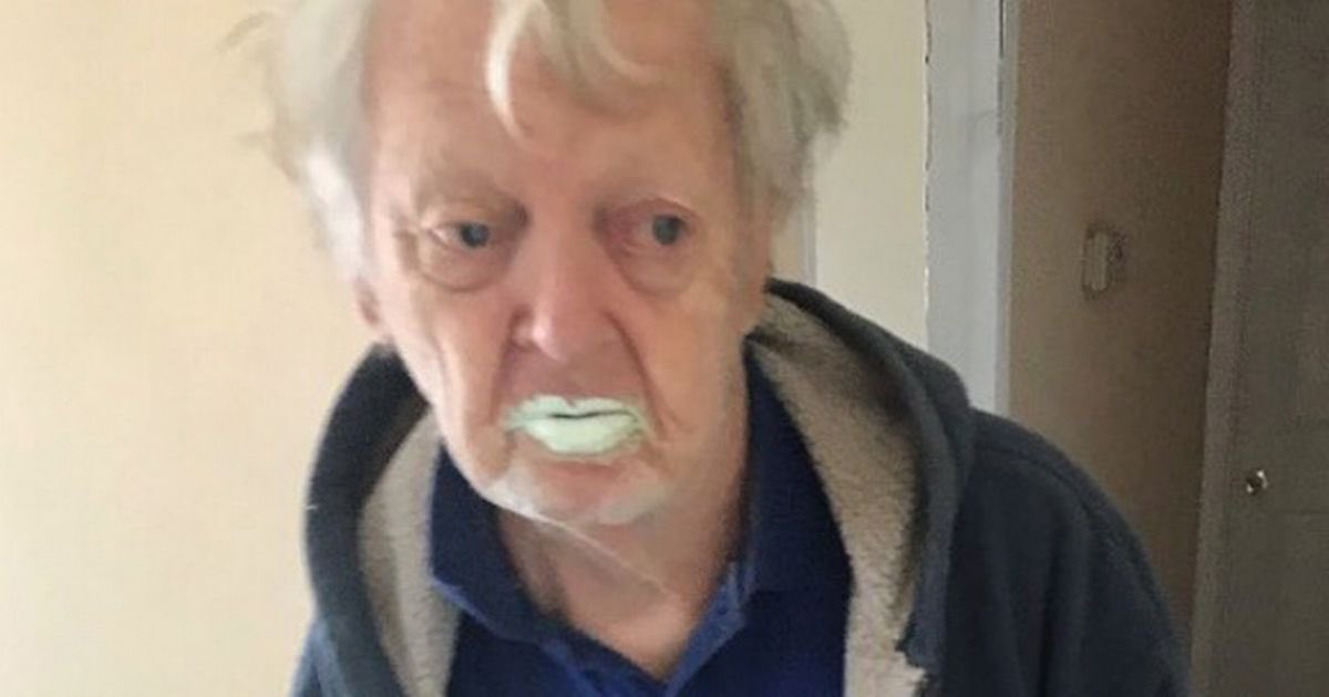mpaskitti's tweet photo. I still can't get over that old man who ate a pint of paint thinking it was yogurt https://t.co/8nWvnStloc