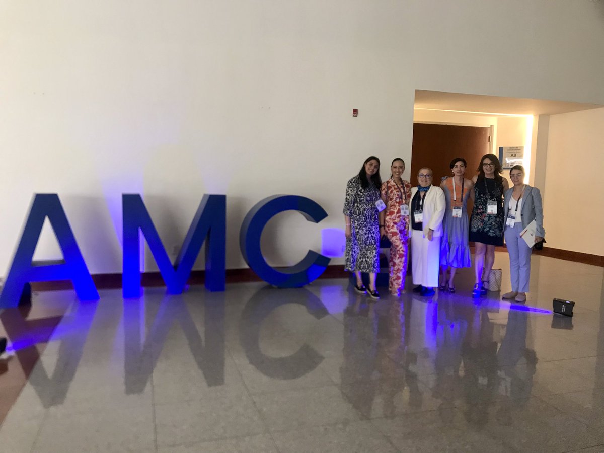 ml_carolin's tweet photo. The importance of women’s representation in surgery. Was a great honor to meet @patsyllamd @elopezgavito @katyabozadaa, Dra. Karina Sánchez, Dra. María Fernanda Torres y Dra. Gloria Vilchez. @Amce_amce #AMCE2023 #WomenInSurgery https://t.co/q0eyekZ7jV