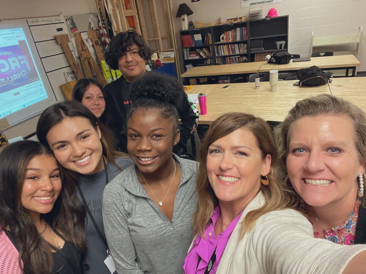 The annual “WHS Adulting Day” student conference is under wraps. We presented a session titled, “The Google Gameshow: 3 Tools to Organize Your Life Edition”. Students had many session options to choose from &amp; these awesome students decided to come participate in ours! ❤️