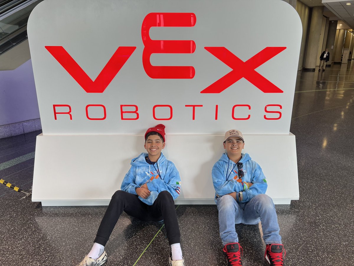 Finished a great 2 days at Vex World Championship with a 9th place finish in their division! So proud of these Chapelwood Champs, Jacob and Miguel! <a href="/WayneTwpSuper/">Dr. Jeff Butts</a> <a href="/CWChamps/">Chapelwood Elementary</a> #wearewayne