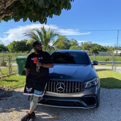 BuckNeedlez's tweet photo. #NewProfilePic https://t.co/C0eoReVOSw