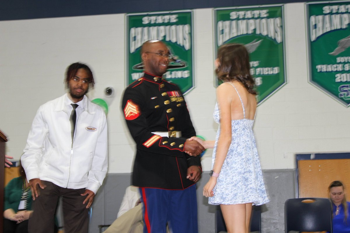HawksSG's tweet image. Thank you to Sergeant Quennell Overton for coming to present the US Marine Corps Scholastic Excellence Award to Madison Fenimore &amp;amp; the Distinguished Athlete Awards to Jaden West &amp;amp; Morgan Coombs. #SGClassOf2023