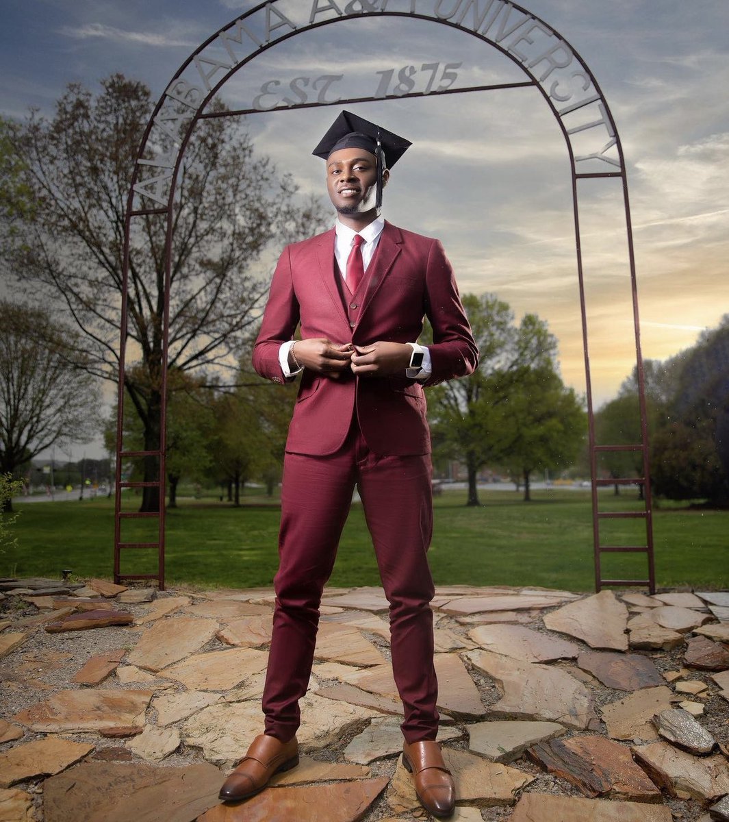 Wherever you go, let ‘em know you’re from 𝐓𝐇𝐄 𝐇𝐈𝐋𝐋. #AAMU23 🎓
