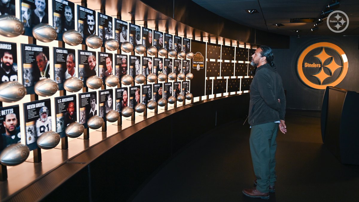 SteelersHistory's tweet photo. 🐐 sighting 

This afternoon, Troy Polamalu and his family toured the #Steelers Hall of Honor Museum. 

Book your tour now: https://t.co/NCDbBMyFU3 https://t.co/37A5VBAymT