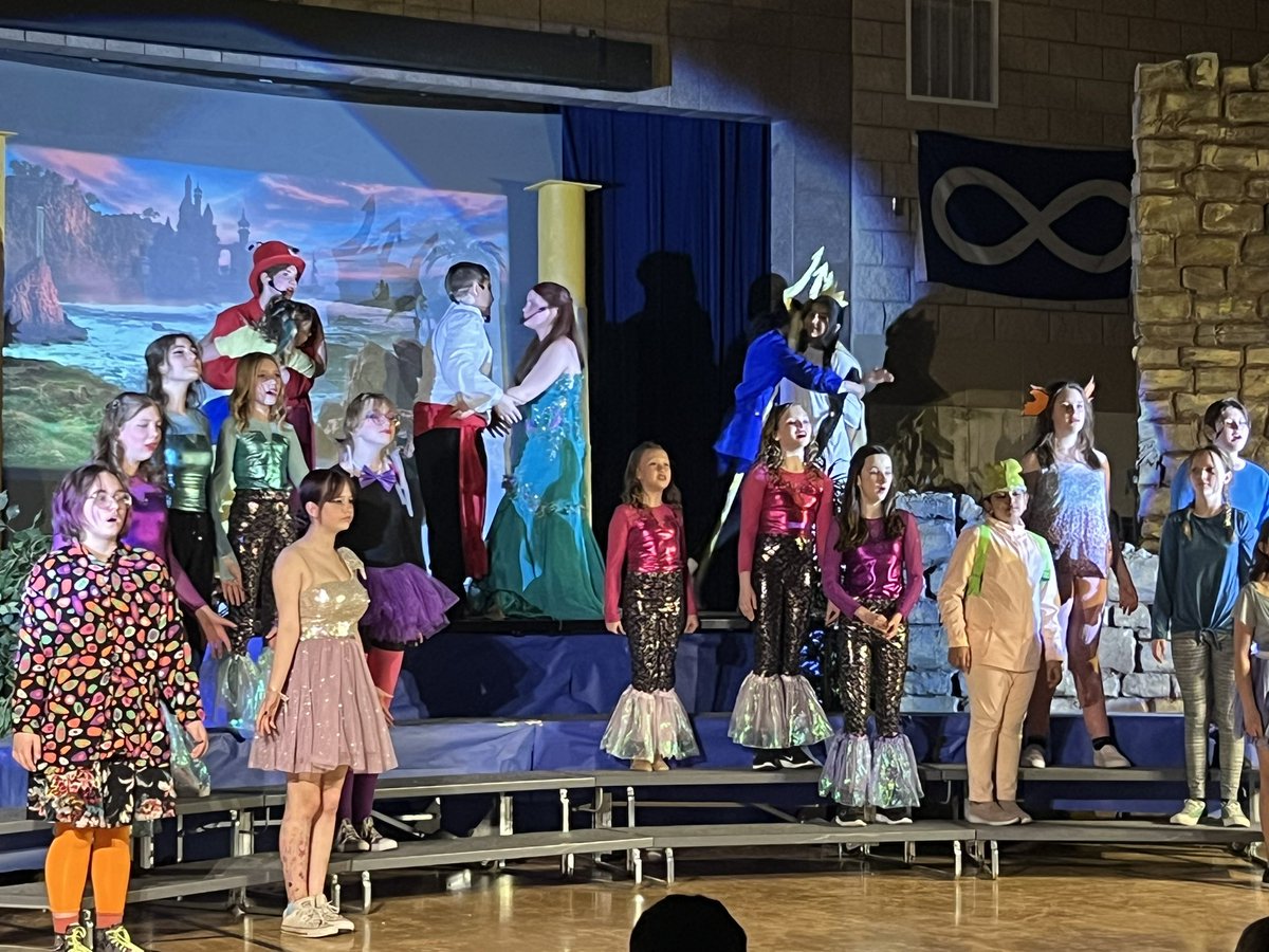 WOW! These students are made for Broadway! What an incredible afternoon for the arts at North Park Wilson school watching The Little Mermaid Jr. 🐠🧜‍♀️ #spslearn <a href="/StoonPubSchools/">Saskatoon Public Schools</a>