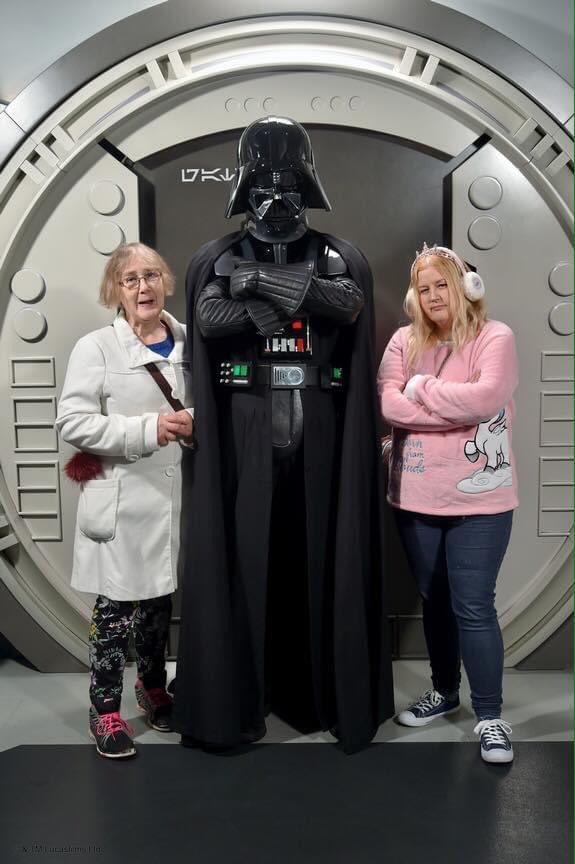 Acorok's tweet photo. My trips to #DisneylandParis don’t remind me of my #DOD books. I write about #antiheroes. Oh... #Mayforth #mayforthbewithyou #starwarsday #epicfantasy #indieseries #DestinyofDragons #Fantasy #NotYourOrdinaryFantasy #Disney #disneyland #DarthVader #StarWars #darthvaderstarwars https://t.co/yLw1clRmFy